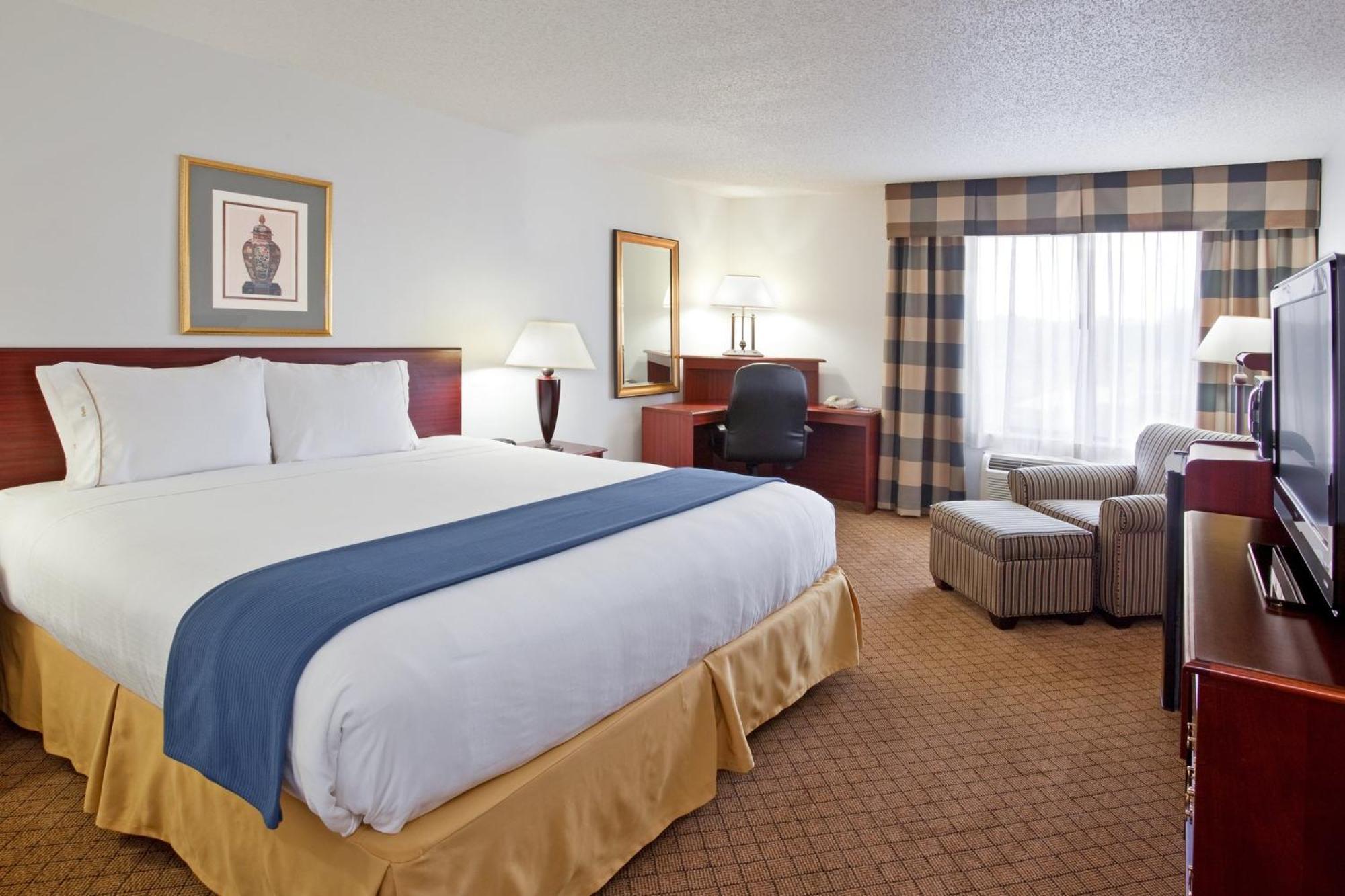 Holiday Inn Express & Suites Alliance By Ihg Bagian luar foto