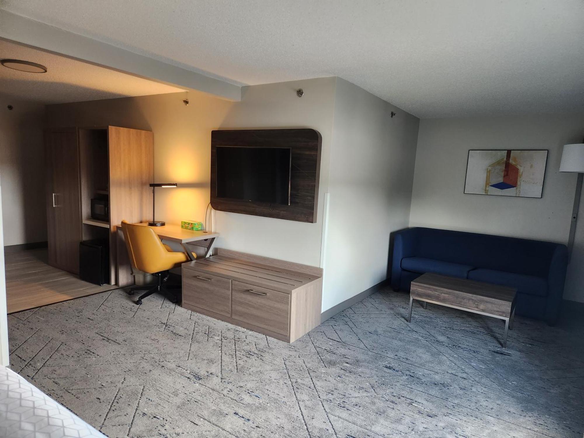 Holiday Inn Express & Suites Alliance By Ihg Bagian luar foto