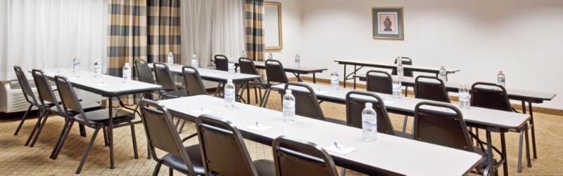 Holiday Inn Express & Suites Alliance By Ihg Bagian luar foto